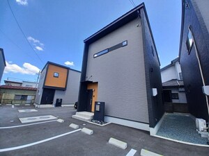 フェイスの賃貸　小黒田町外観写真