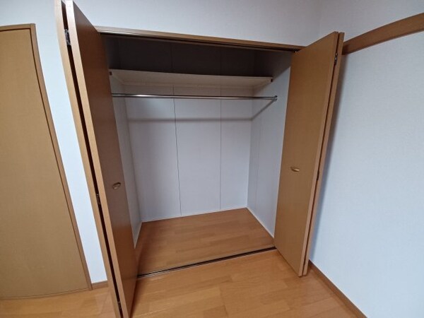収納(同物件別部屋のお写真です。)
