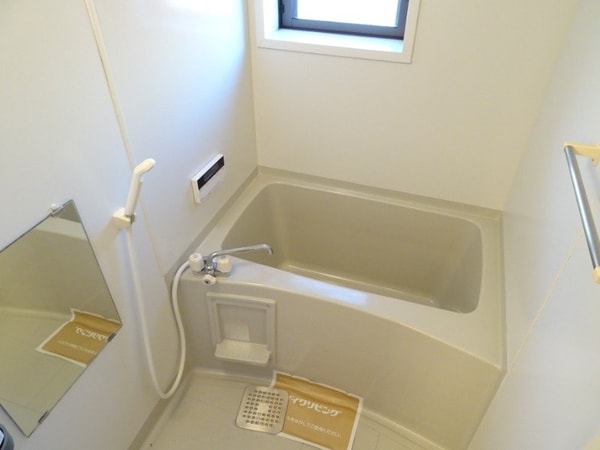 バス／シャワールーム等(同型参考写真)