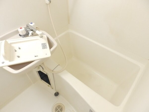 洗面所(同一タイプ部屋写真)