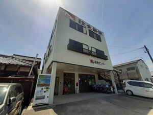 岡田ビル外観写真