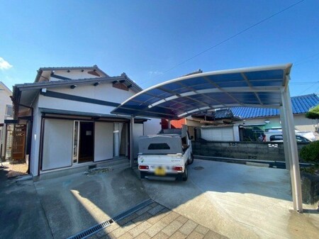 T貸家外観写真