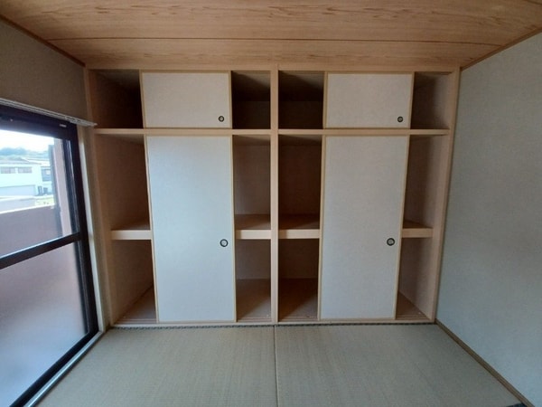 収納(同型参考写真)