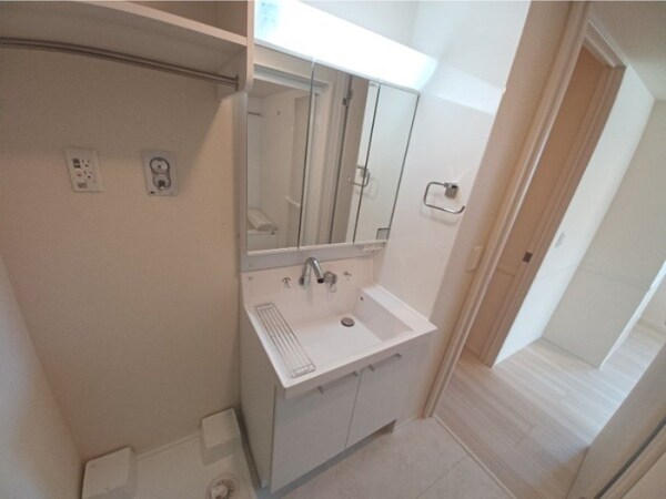 洗面所(同建物別部屋写真です)