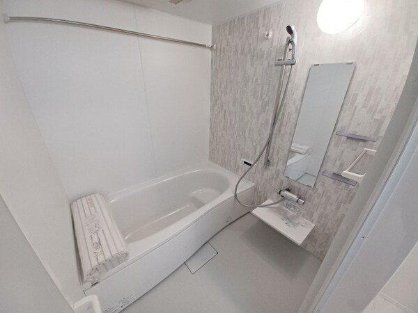 バス／シャワールーム等(同建物別部屋写真です)