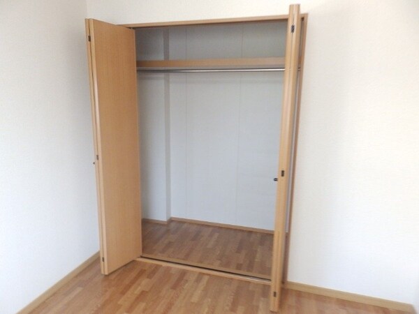 収納(同型参考写真)