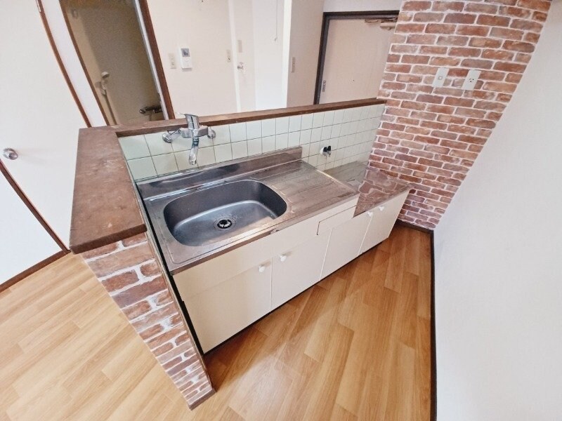 物件内観写真8　(同建物の別部屋写真です)