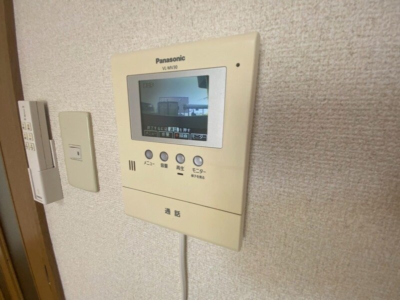 物件内観写真15　(安心のＴＶインターホン付き)