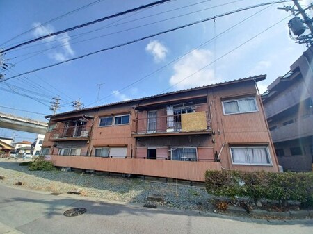 松阪バラッド外観写真
