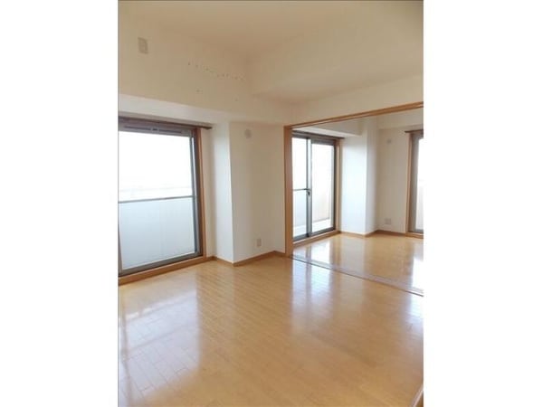 居室(イメージ(同物件他の部屋))