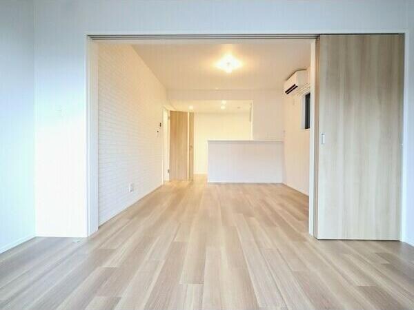 リビングダイニング