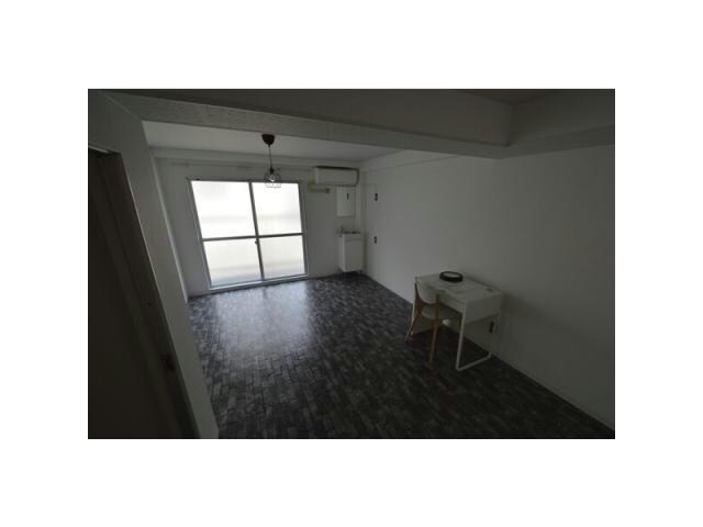 物件内観写真18　(自室)