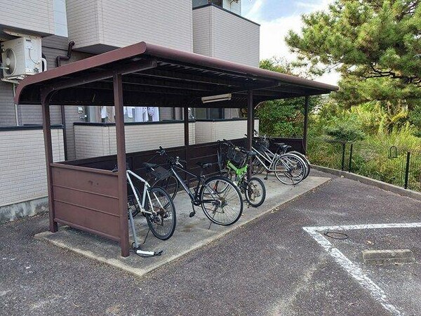駐輪場