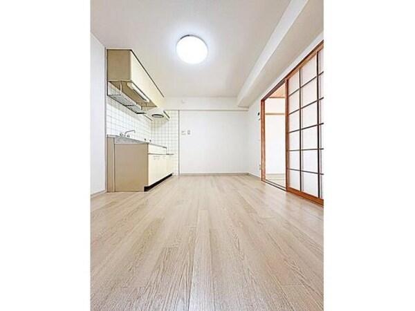 リビングダイニング