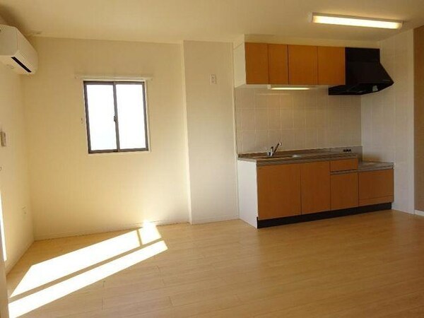 リビングダイニング