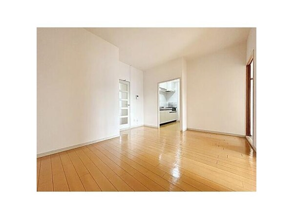 リビングダイニング