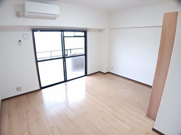 リビングダイニング