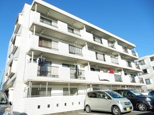 センターパレス京塚2号館外観写真