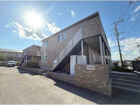 ダイヤモンドダスト東外観写真