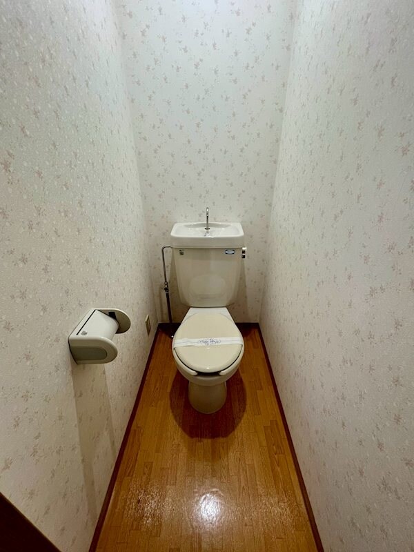 物件内観写真12　(別の階の参考写真)