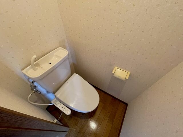 物件内観写真2　(別の階参考写真)