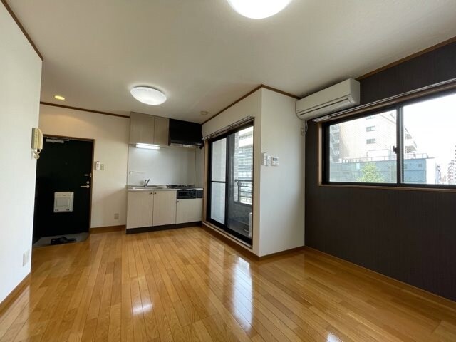 物件内観写真4　(別の階参考写真)