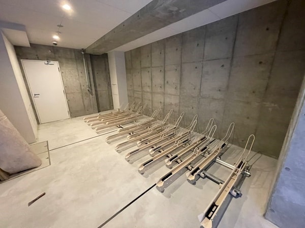 駐車場(建物内にも駐輪場を設置。オートロックを大切な自転車にも。)