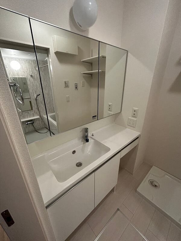 物件内観写真9　(反転タイプ)