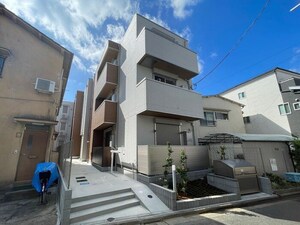 アヴァンス青井外観写真