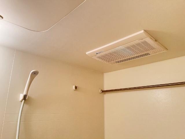 物件内観写真13　(浴室乾燥機)