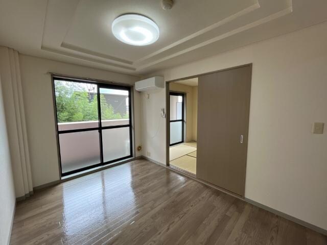 物件内観写真4　(洋室（イメージ）)