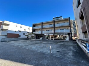 アヴェニュー高島外観写真