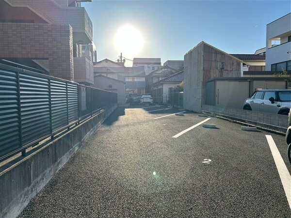 駐車場・駐輪場