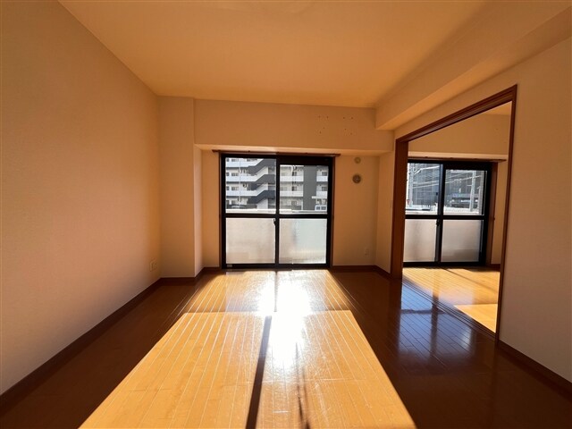 物件内観写真2　(他号室の写真になります)