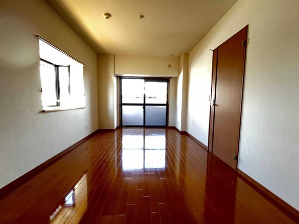 居室(他号室の写真になります)