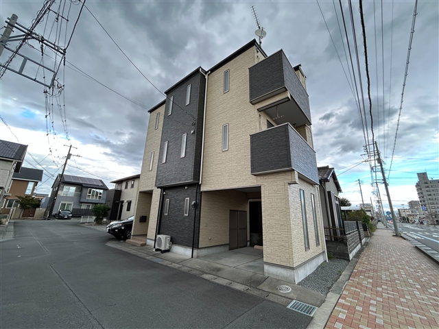 沼津本田町戸建て