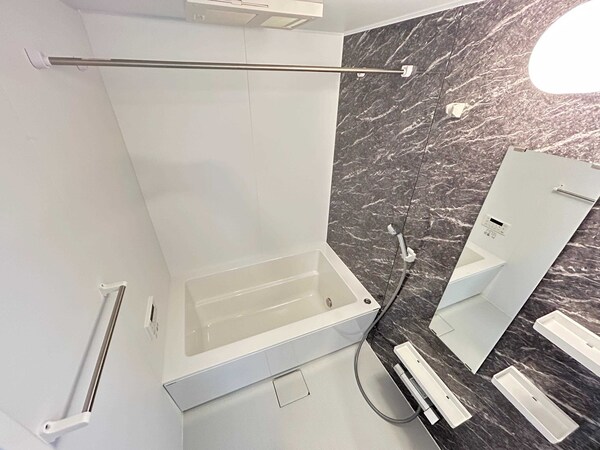バス／シャワールーム等(同じ建築会社のイメージ写真になります)