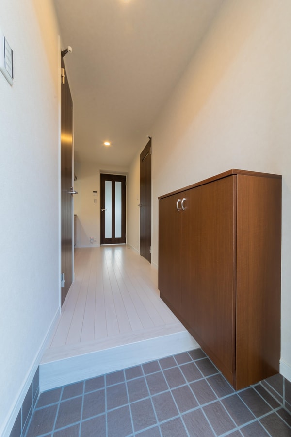 玄関周り(同じ建築会社のイメージ写真になります。)