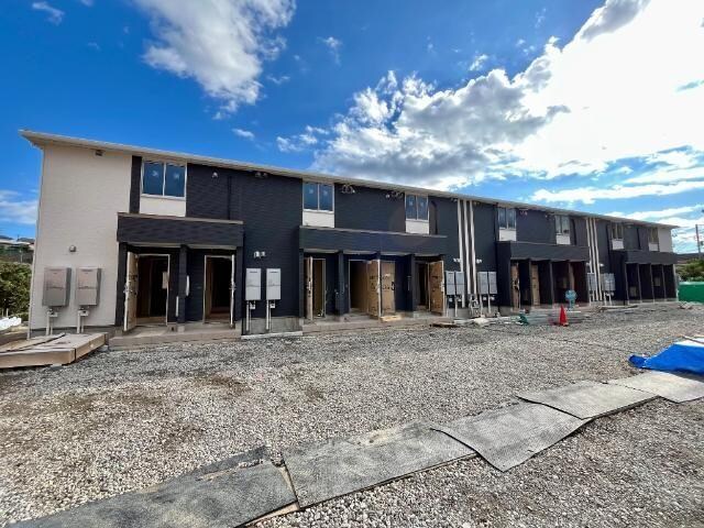 物件外観写真1　(建築現場)