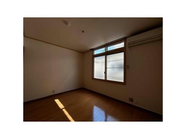 物件内観写真4　(居室)