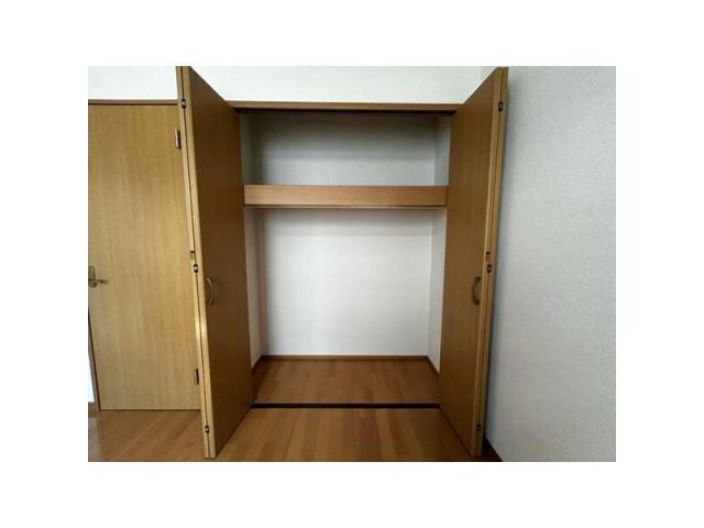 物件内観写真5　(収納)