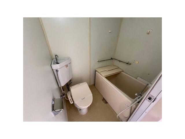 物件内観写真5　(トイレ)