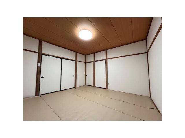 物件内観写真3　(居室)