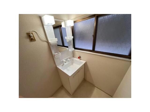 物件内観写真6　(洗面所)