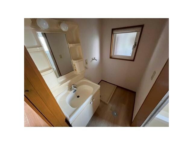 物件内観写真6　(洗面所)