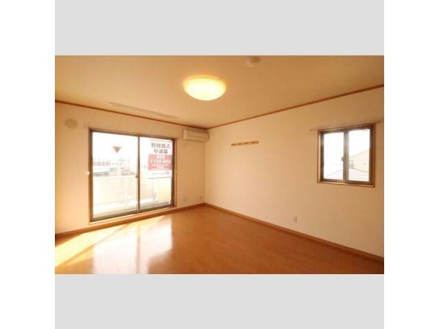 物件内観写真4　(居室)