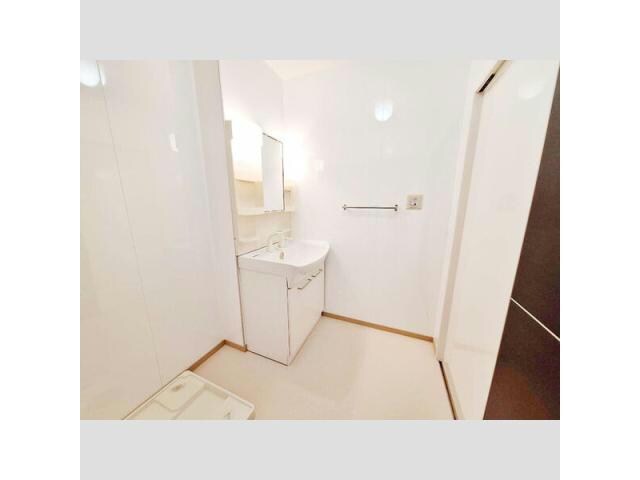 物件内観写真8　(洗面所)