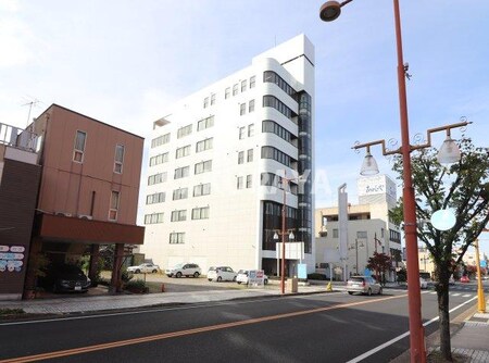 あしかがビル外観写真