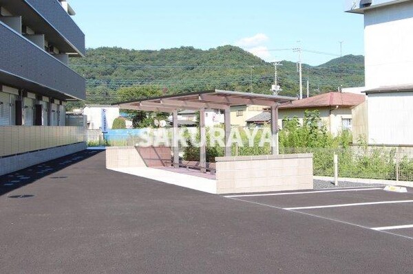 建物設備(駐輪場)