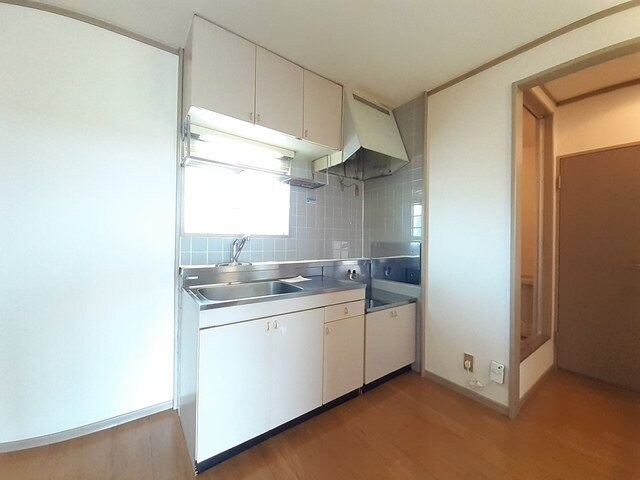 物件内観写真10　(お料理しやすいキッチンです)